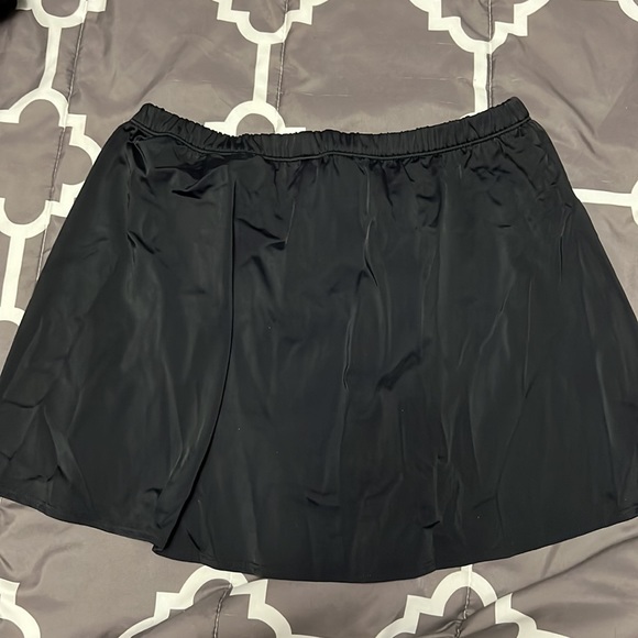 EUC Jessica London size 16W swim skirt - Picture 2 of 3